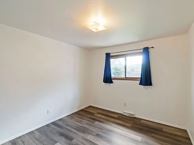 833 Ponderosa Dr — Photo 12
