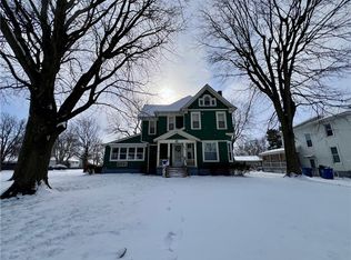 859 E Washington St, Hoopeston, IL 60942