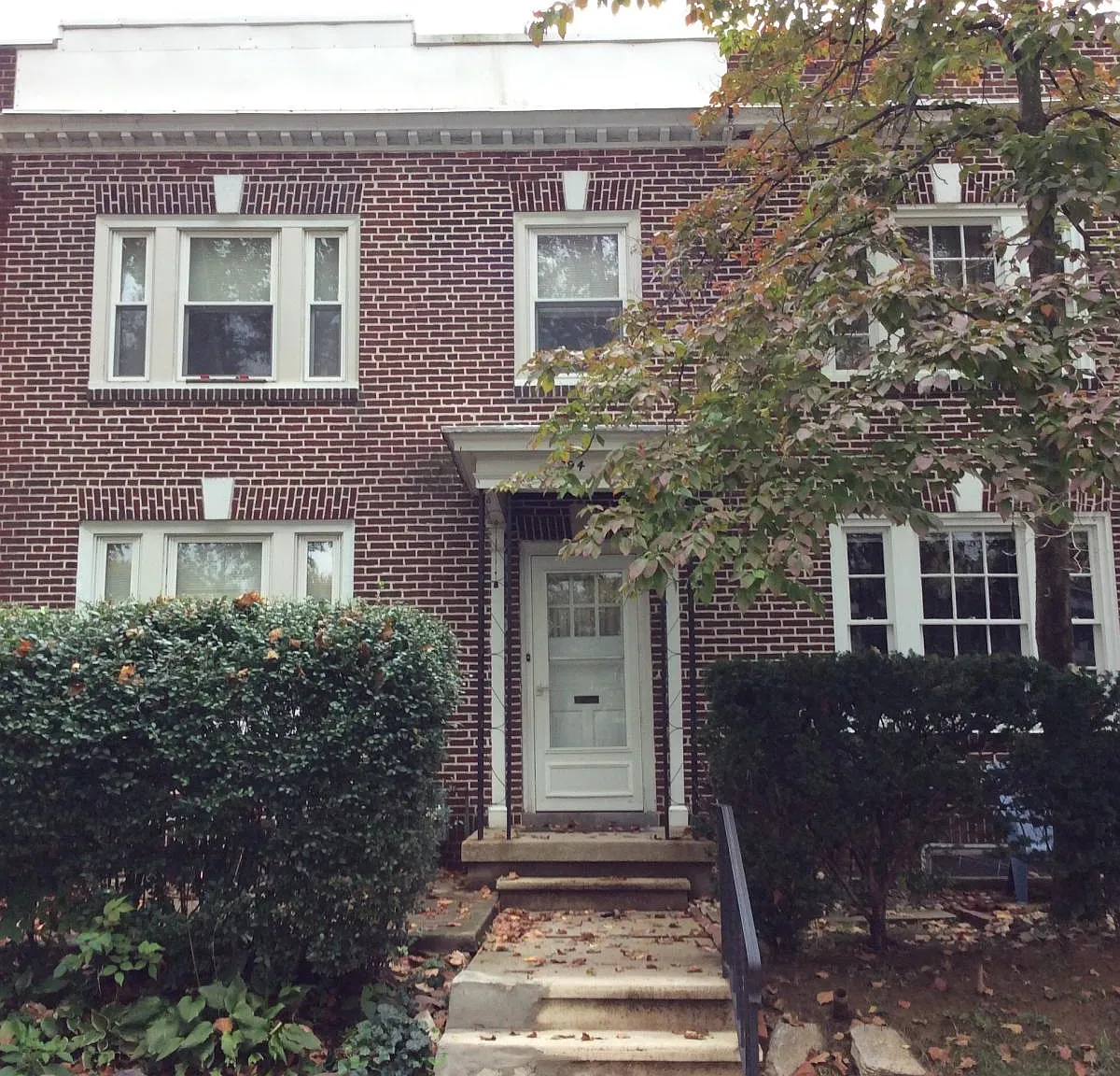 3 bed, 1120 sqft, $2,000 — Photo 1