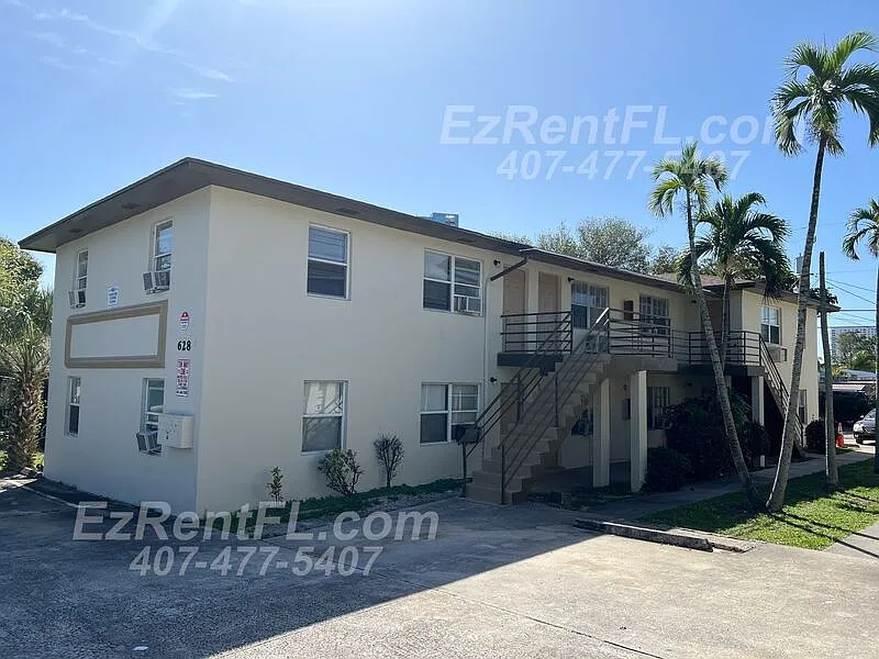 Building Photo - 632 8th St #3