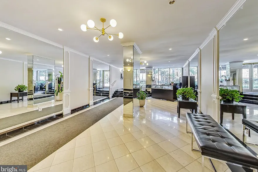 1 bed, 665 sqft, $1,900 — Photo 3