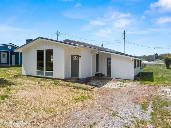 110 Harrison St, Sweetwater, TN 37874