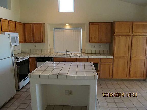 3rd image of 8128 Creek Water Ln