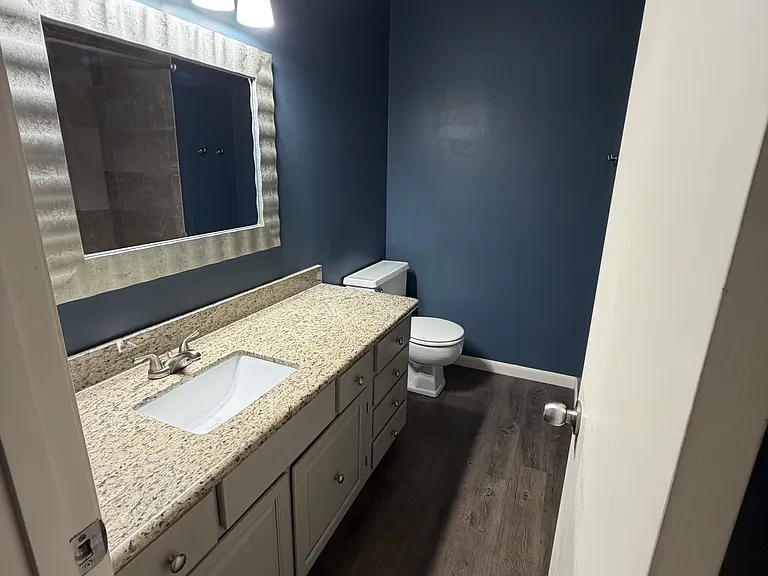 11317 Queens Dr — Photo 4