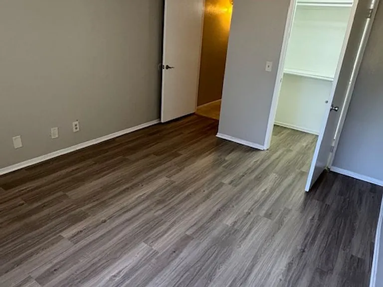 7817 Vineland Ave — Photo 5