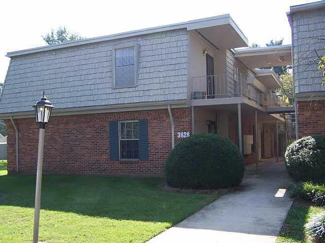 3822K W Country Club Rd