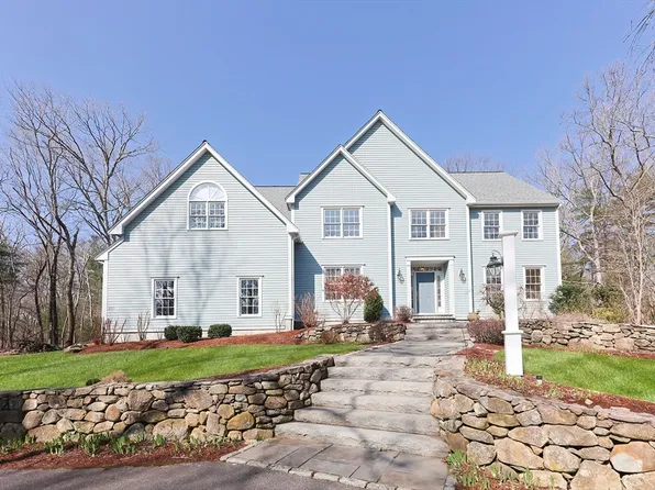 235 Underwood St, Holliston, MA 01746