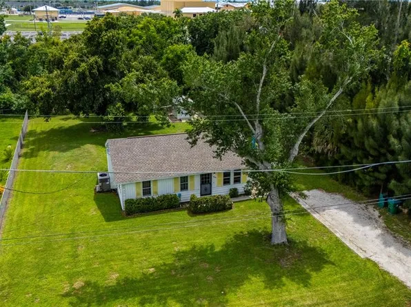 809 BURLAND STREET, PUNTA GORDA, FL 33950
