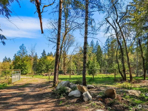 1 xxx 10th Street SW, Lakebay, WA 98349