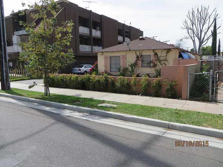 436 S Flower St #2 — Photo 1