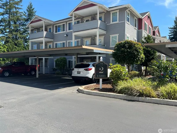 13203 97th Ave E Unit 202, Puyallup, WA 98373