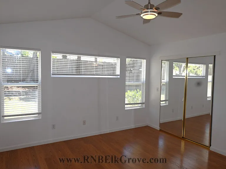 9142 Eastpointe Ct — Photo 16