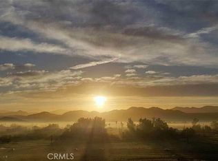 27819 Stratton Dr, Winchester, CA 92596