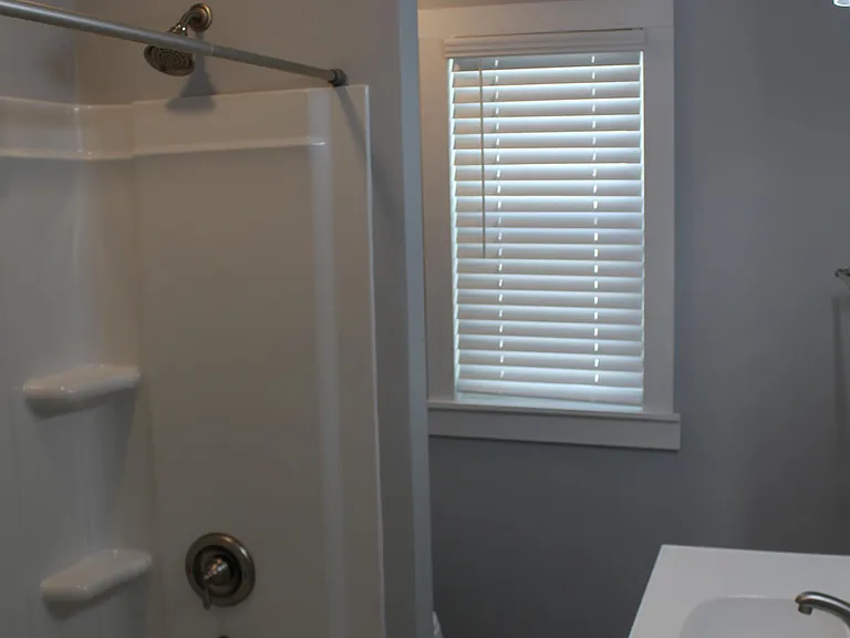 932 Linwood Ave — Photo 10