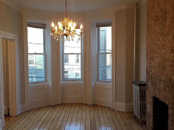 3rd image of 343 Pavonia Ave APT 2