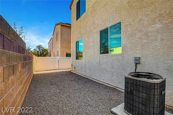 7658 Crystal Village Ln — Photo 8
