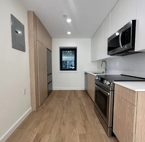 205 Hillside St #1 — Photo 1