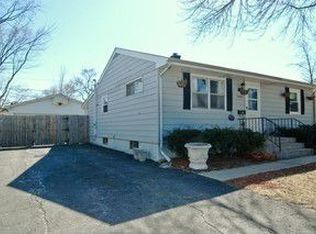 2439 Nemery Ct, Waukegan, IL 60085