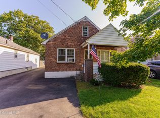 2177 Curry Rd, Schenectady, NY 12303