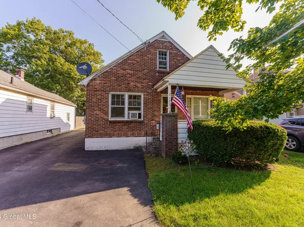 2177 Curry Road, Rotterdam, NY 12303