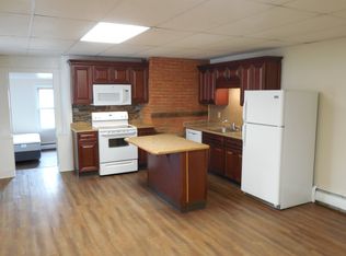 48 E Wall St #2, Leesport, PA 19533