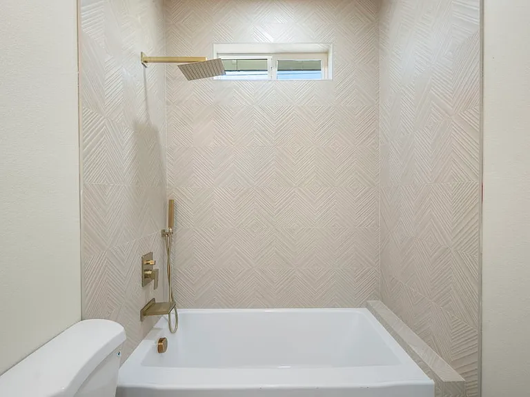 1822 E Roma Ave #2 — Photo 18