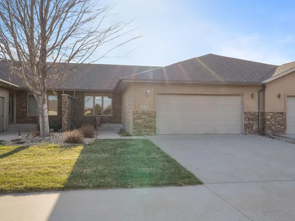 1405 Sharpstone Dr, Mitchell, SD 57301