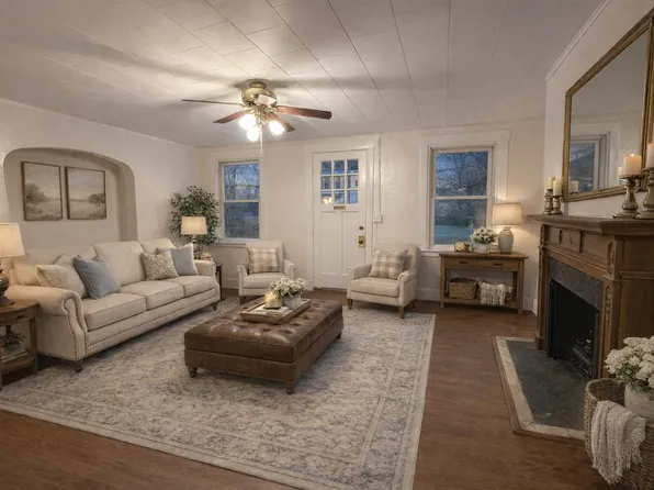 1027 Farragut St, Pittsburgh, PA