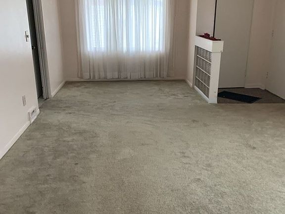 4 Living Room