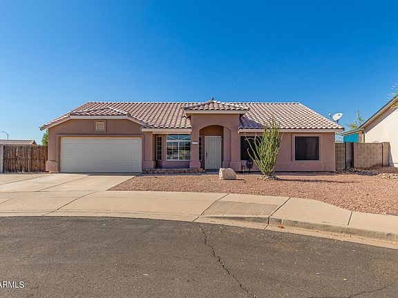 2nd image of 816 N 94TH Street
