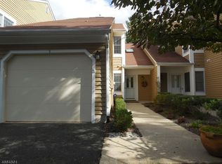 7 Exeter Rd, Bedminster, NJ 07921