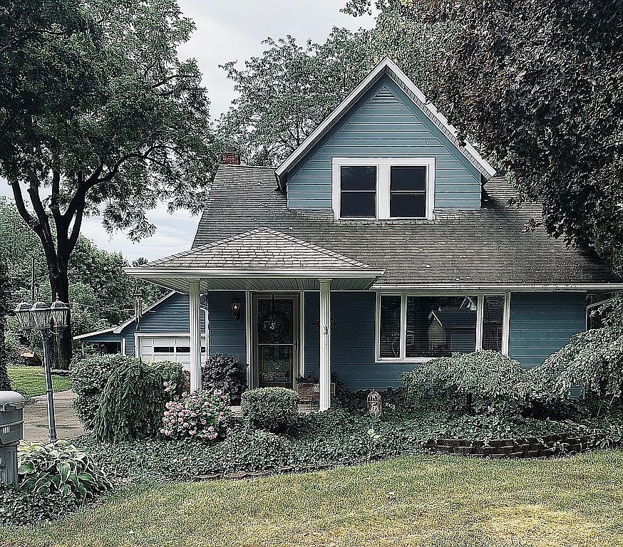 212 E South St, Ithaca, MI 48847 Zillow