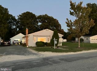 5775 Beach Rd, Rock Hall, MD 21661