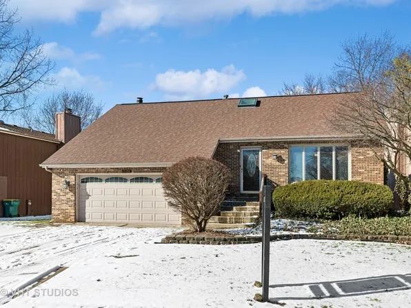 13706 S Mallard Ct, Plainfield, IL 60544
