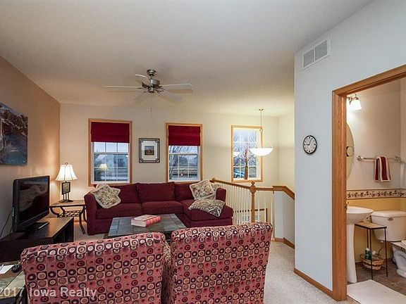 4th image of 4539 NE McDougal Ln