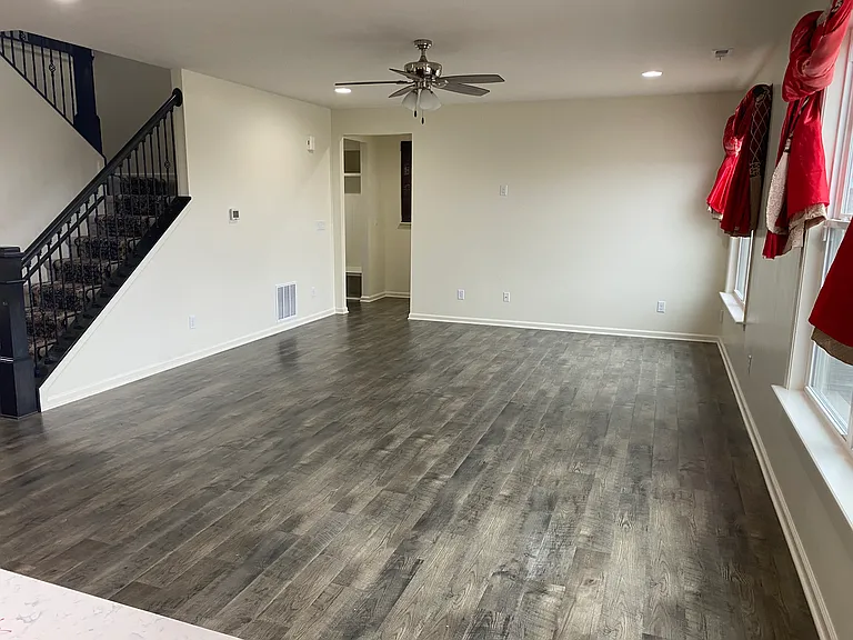2630 Sheek Rd — Photo 37