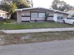 1700 SW 11th Ct, Fort Lauderdale, FL 33312