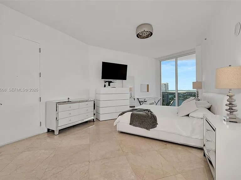 16001 Collins Ave #1005 — Photo 22