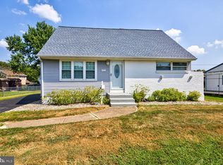 402 Elderfield Rd, Newark, DE 19713