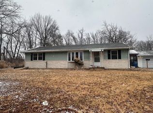 2150 Morning Star Dr, Alton, IL 62002