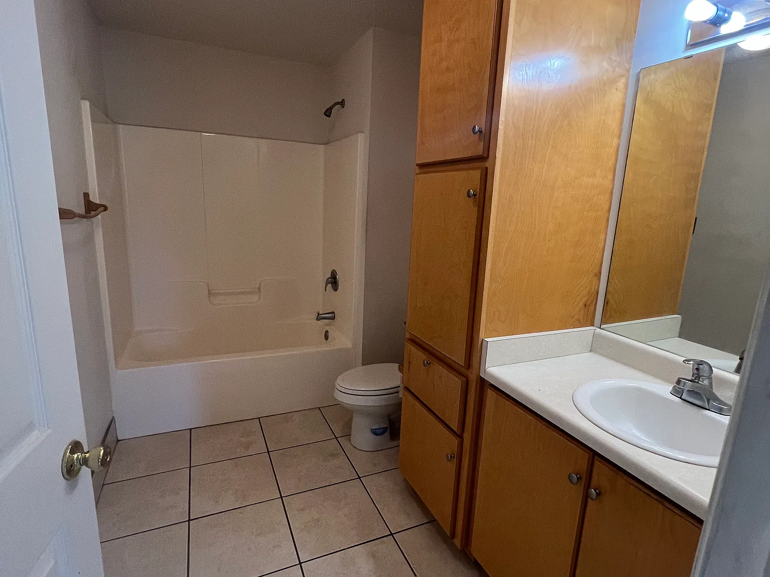 2 bed, $1,295 — Photo 4