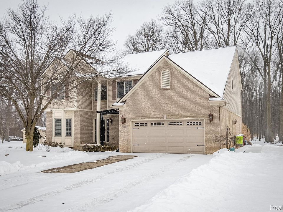1st image of 30139 Hickory Dr