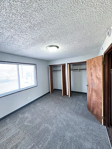 2113 College St Photo 1