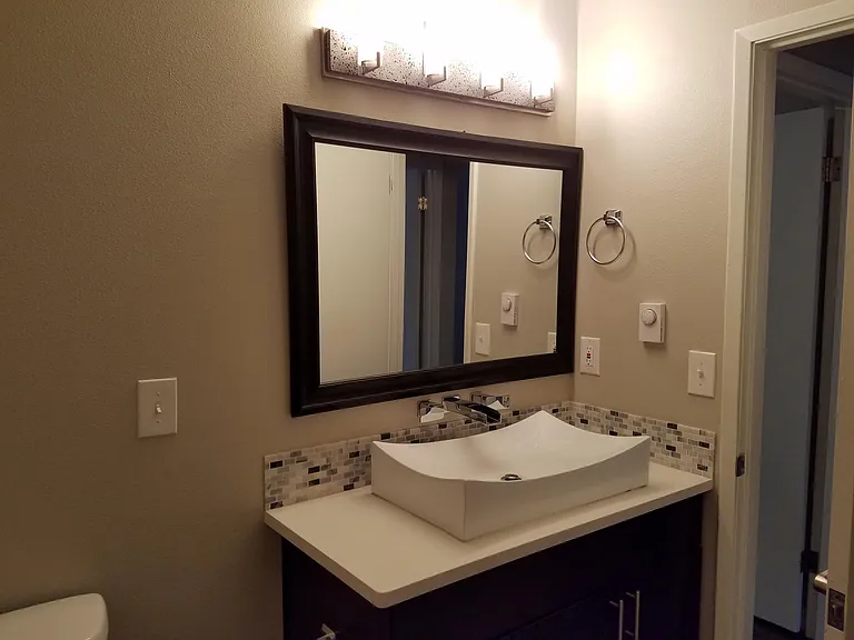 265 NE Alder St — Photo 7