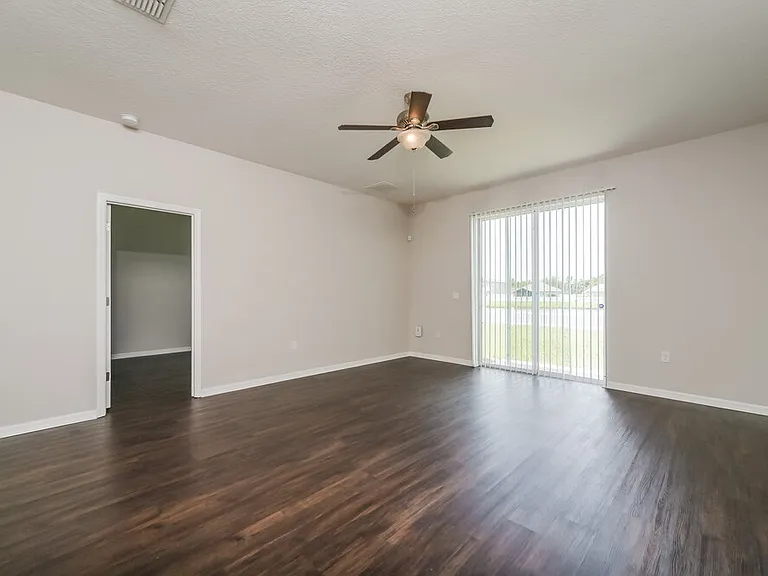 2220 Paria Ln — Photo 6