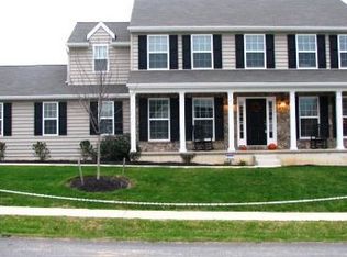 4 Wreath Rd, West Grove, PA 19390