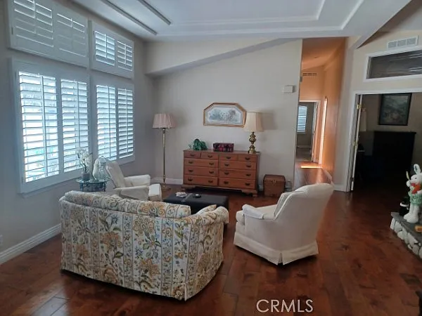 4292 Lahaina Dr — Photo 2