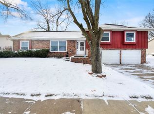 3733 2nd Ave SW, Cedar Rapids, IA 52404