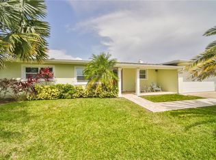 449 Flamingo Dr, Apollo Beach, FL 33572