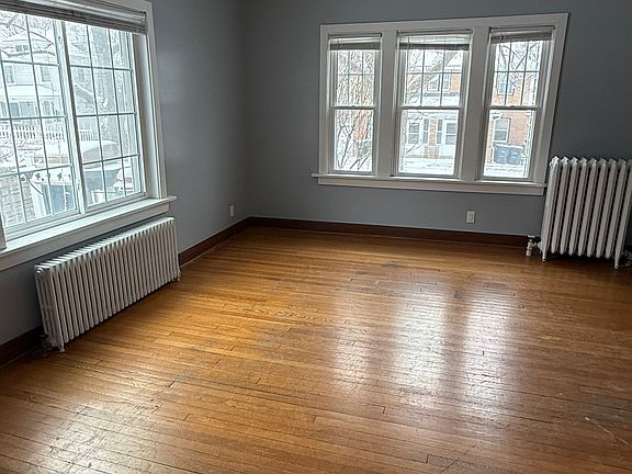 4th image of 3224 Pacific St